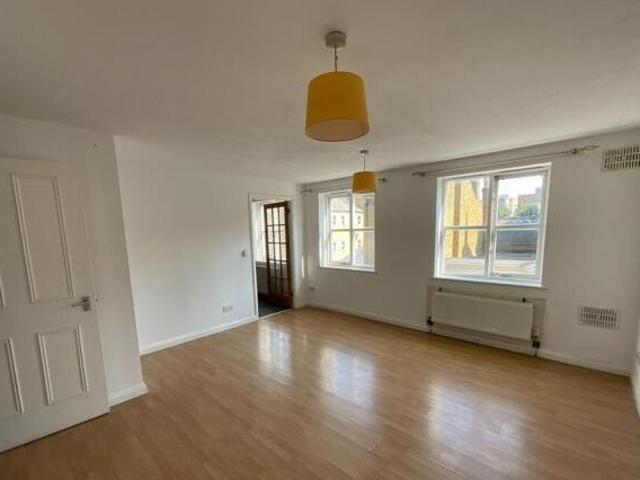 House for sale in Gravesend Town Centre, Gravesham