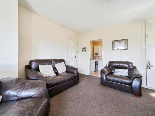 Flat for sale in West Yorkshire