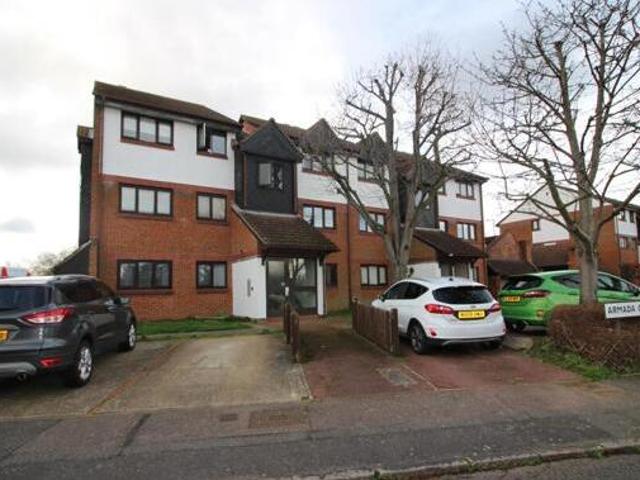 House for sale in Badgers Dene, Grays