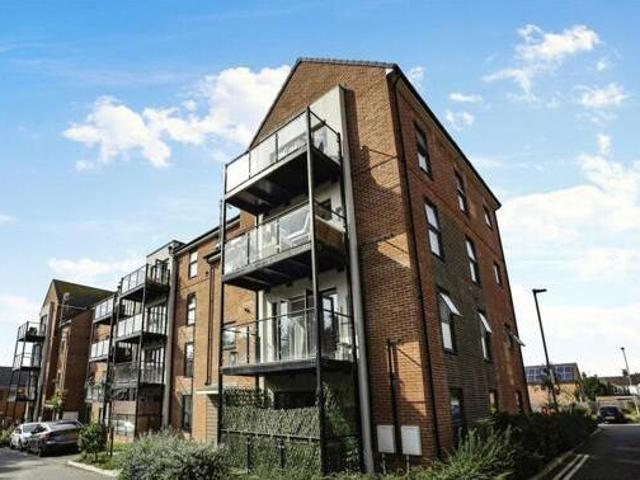 House for sale in Badgers Dene, Grays