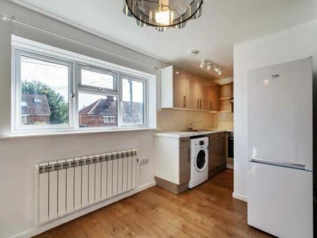 Flat for sale in Gipsy Lane Estate, Oxford