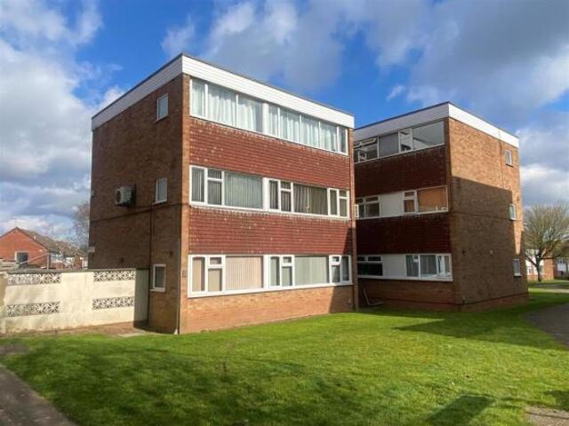 Flat for sale in Whoberley, West Midlands