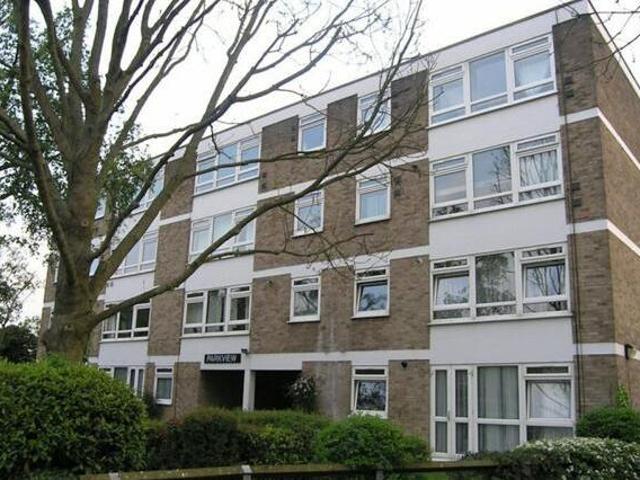 House for sale in London Borough of Ealing, Greenford