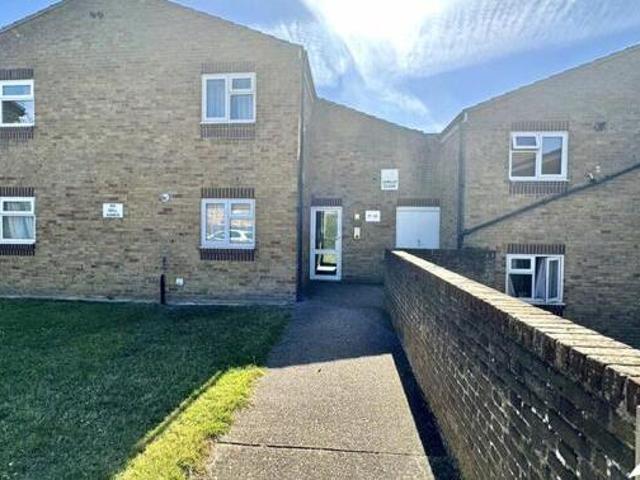 House for sale in Swanscombe and Greenhithe, Monks Orchard