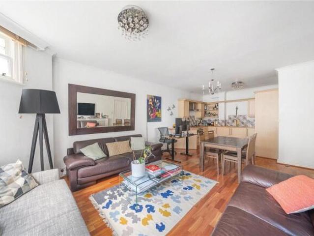 Flat for sale in Cat Hill