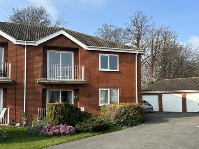 House for sale in Grimsby, North East Lincolnshire