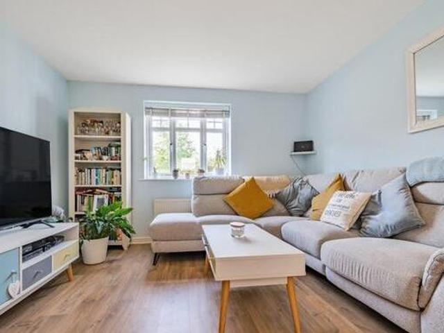House for sale in Worplesdon, Westborough