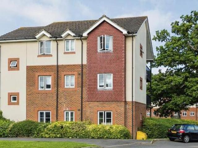 House for sale in Fairlands, Guildford