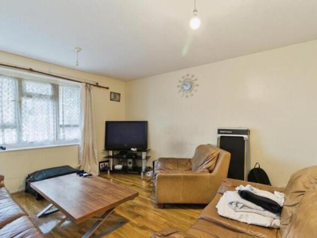 Flat for sale in Cat Hill