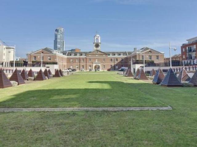 Flat for sale in City Of Portsmouth