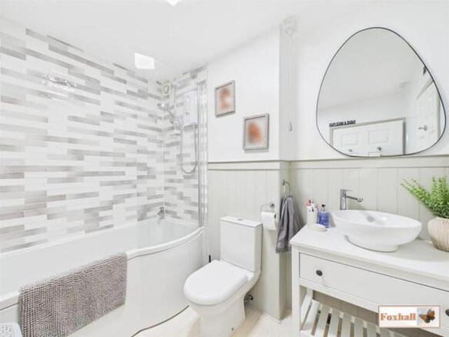 Flat for sale in Key Street, Suffolk
