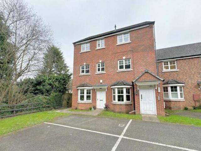 House for sale in Halesowen, West Midlands
