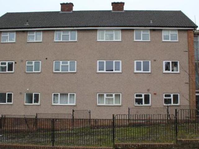 House for sale in Halesowen, West Midlands