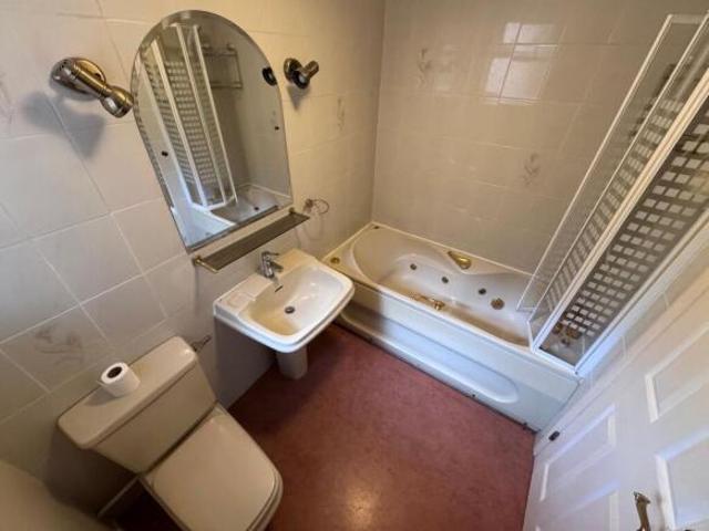 Flat for sale in Coventry, West Midlands