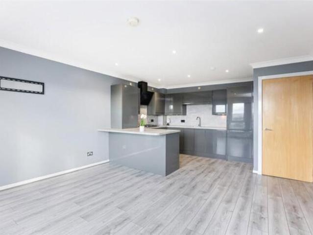 Flat for sale in Mount Vernon, Scotland