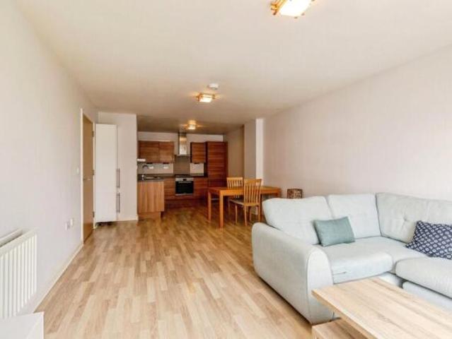 Flat for sale in Feckenham, City Of Bristol