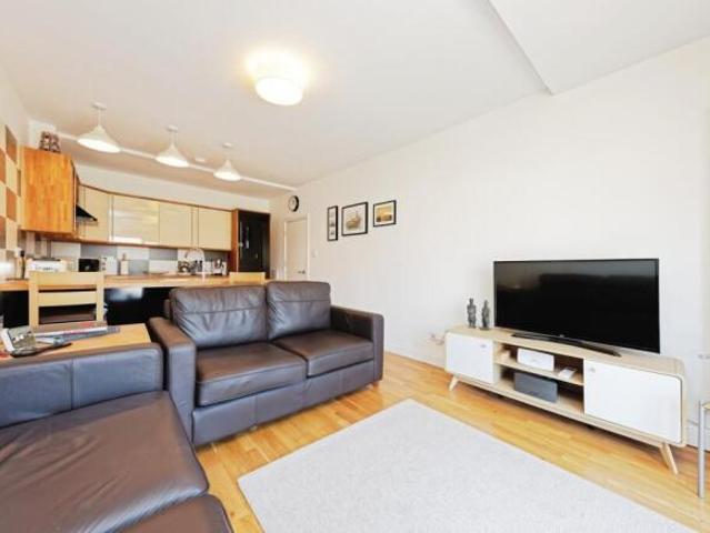Flat for sale in East Cliff, Acol