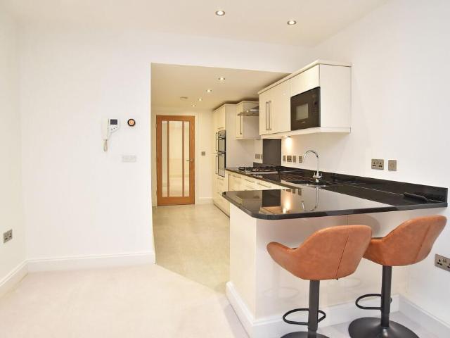 Flat for sale in Harlow, Harrogate