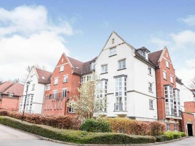 House for sale in Greater London