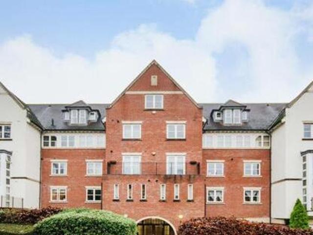 House for sale in Greater London