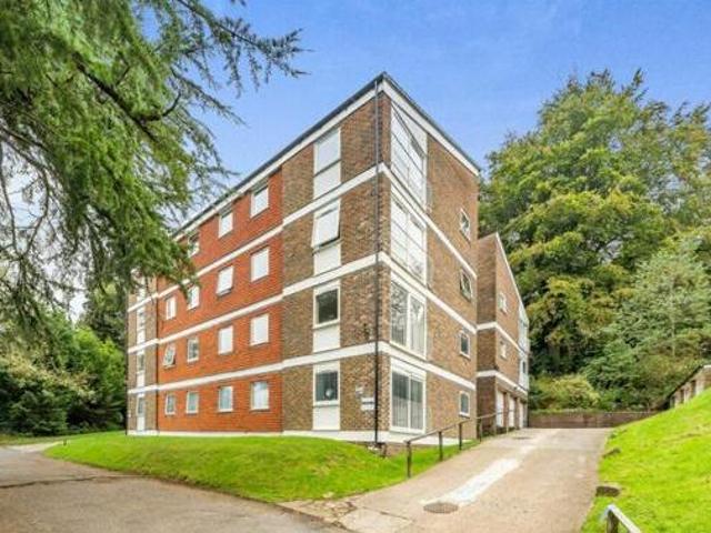 House for sale in Fole, Surrey