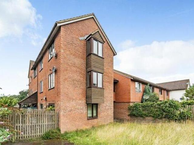 House for sale in Fole, Surrey