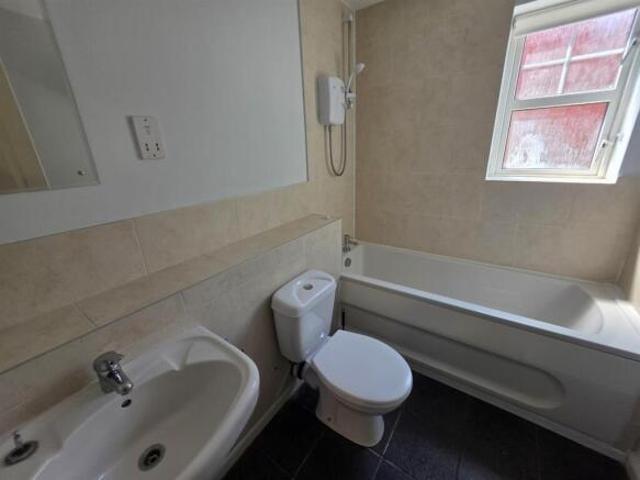 Flat for sale in Georgia, Greater Manchester