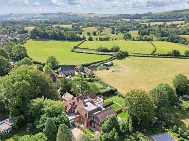 House for sale in Perryfields, West Sussex