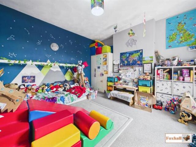 Flat for sale in Key Street, Suffolk