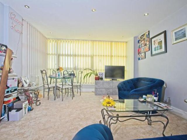 Flat for sale in Wales