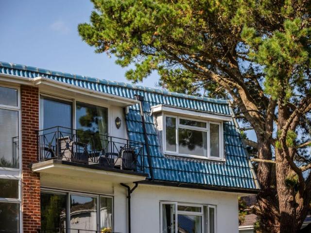 Flat for sale in Sandbanks