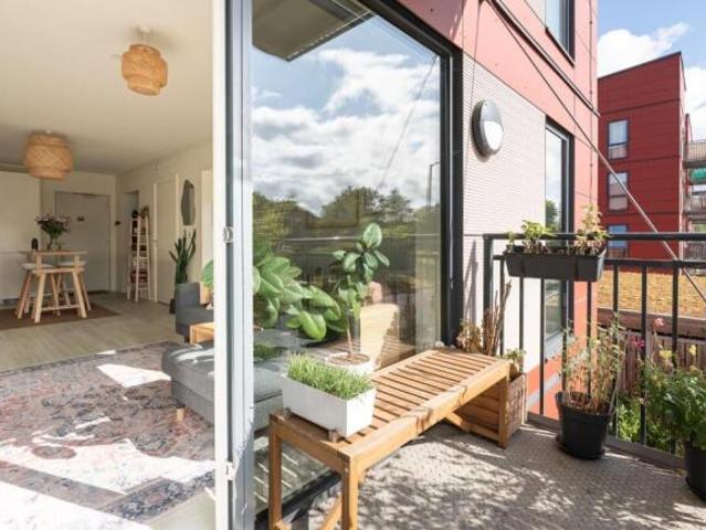Flat for sale in Feckenham, City Of Bristol