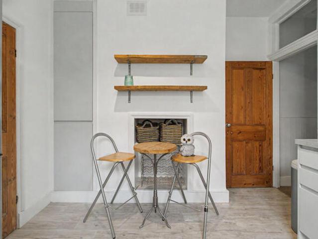 Flat for sale in Abbeville Village, Greater London