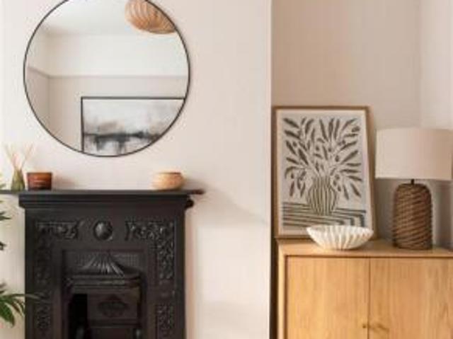 Flat for sale in Walthamstow, Greater London