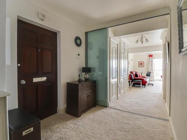 Flat for sale in Westcliff, Dragonby