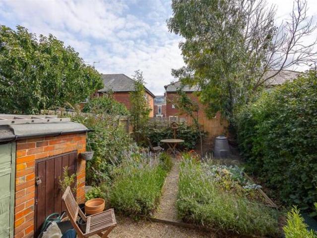 Flat for sale in Heaton Park, Bury