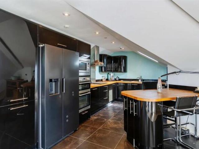 Flat for sale in West Worthing, Worthing
