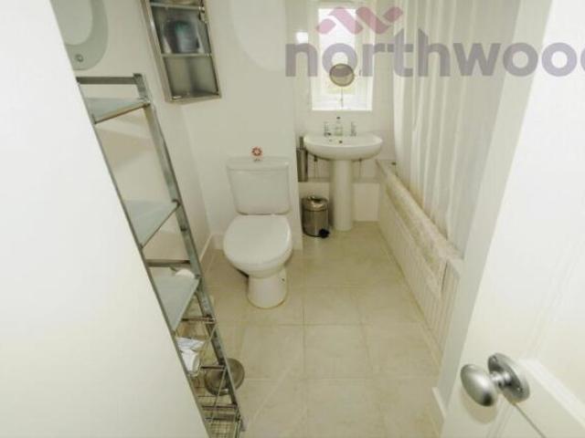 Flat for sale in Heigham Grove, East Bank