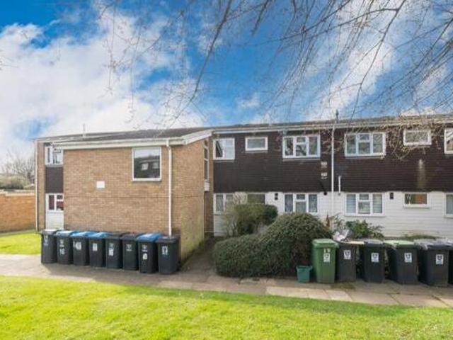 House for sale in Grovehill, Pouchen End