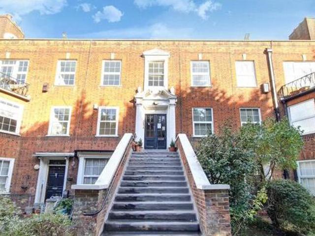 House for sale in Hertfordshire
