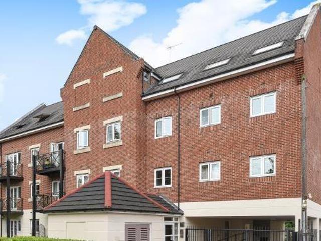 House for sale in Batchworth, Hertfordshire