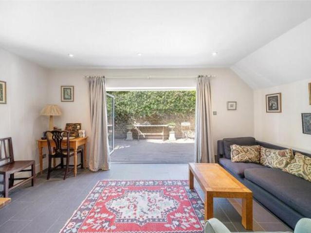 Flat for sale in Cat Hill