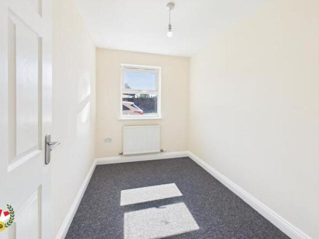 Flat for sale in Gloucester, Gloucestershire