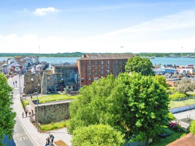 Flat for sale in Barton Stacey, Hampshire