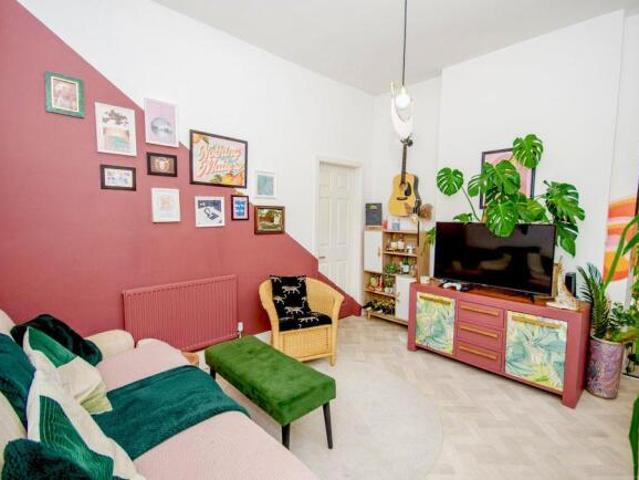 Flat for sale in Staple Hill, Kingswood