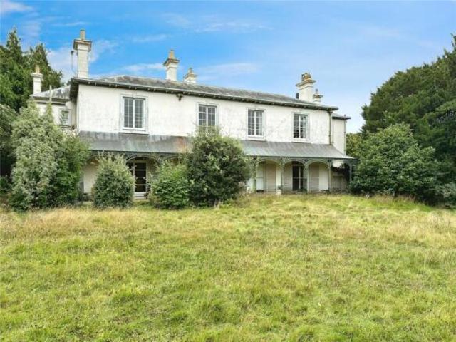 Flat for sale in The Bridge, Kent