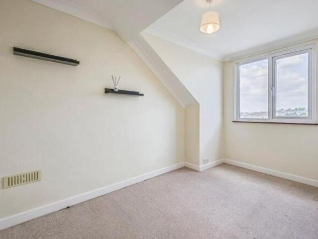 Flat for sale in Follaton, Strode