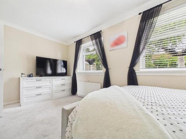 Flat for sale in Barassie, Scotland