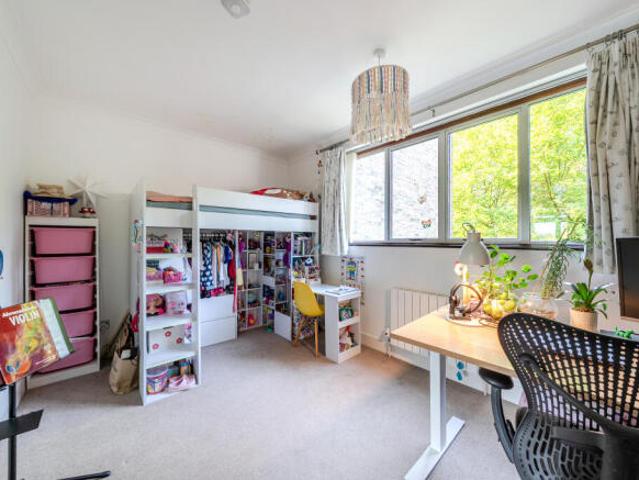 Flat for sale in St Albans, Hertfordshire