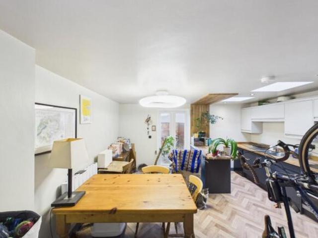 Flat for sale in St George, Bristol